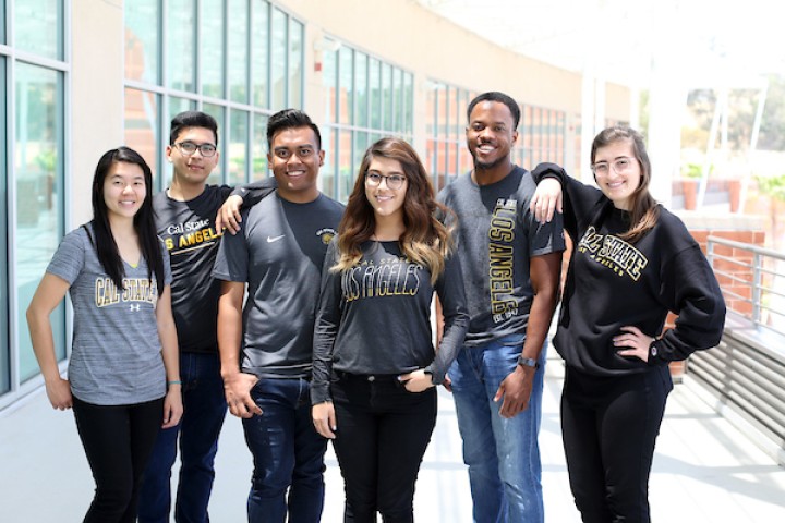 Group of Cal State LA students standing together smiling